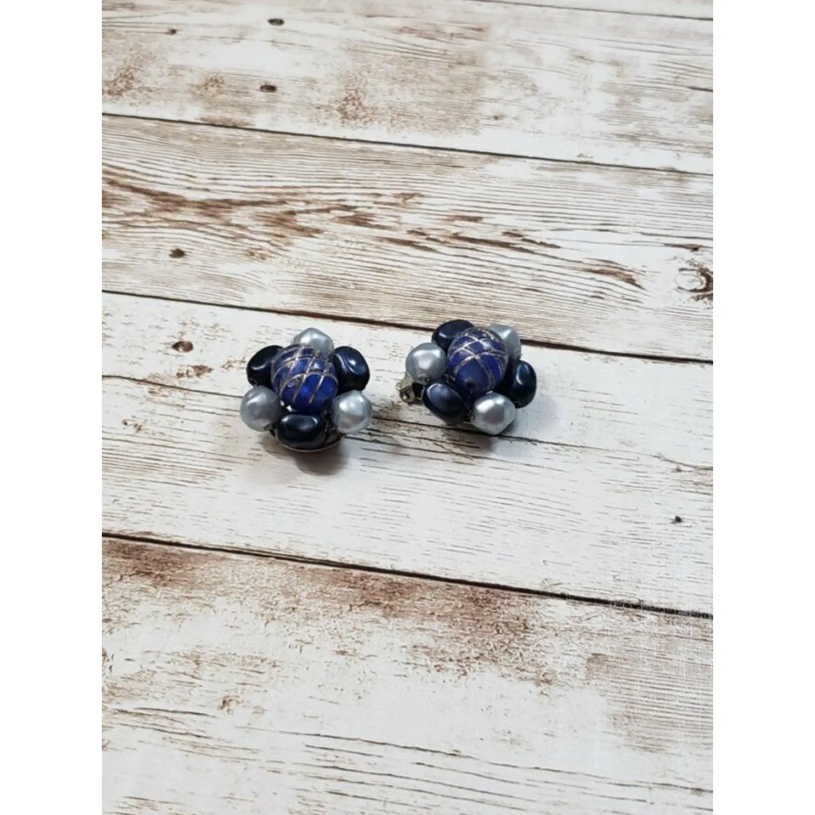 Vintage Clip On Earrings Tones of Blue Flower Just Over 1" - Image 7