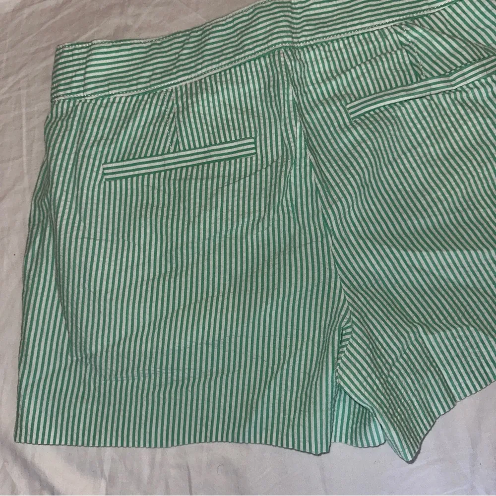 J. Crew Seersucker Shorts in Green and White Stripe Size 0 - Image 6