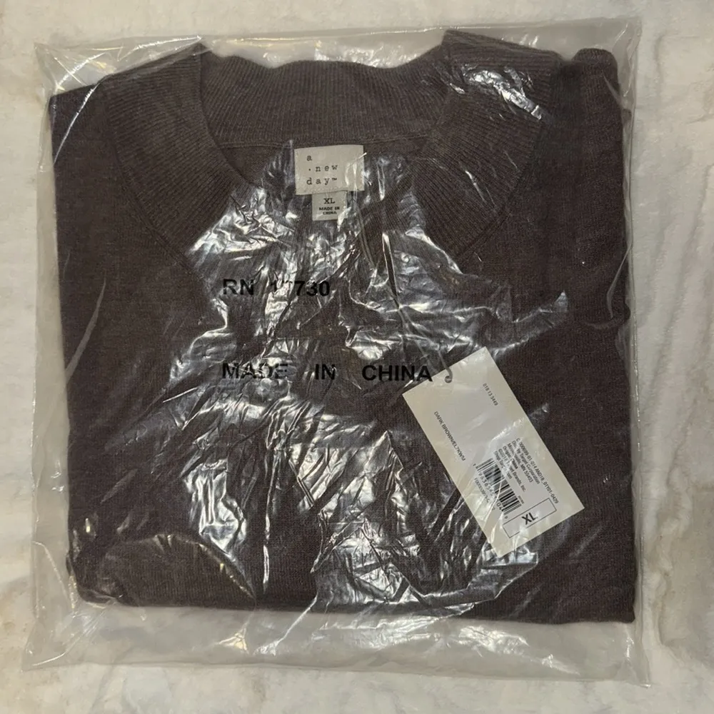 A New Day Crewneck Knit Sweater Long Sleeve Brown Women’s XL NWT - Image 8