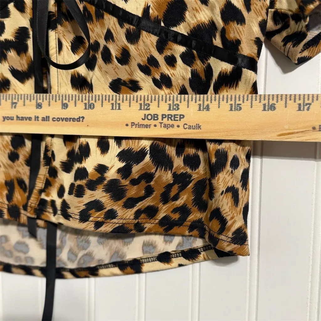French Pastry L Leopard Print Short Sleeve Tie Front Top Y2K‎ Mob Wife V-Neck - Image 5