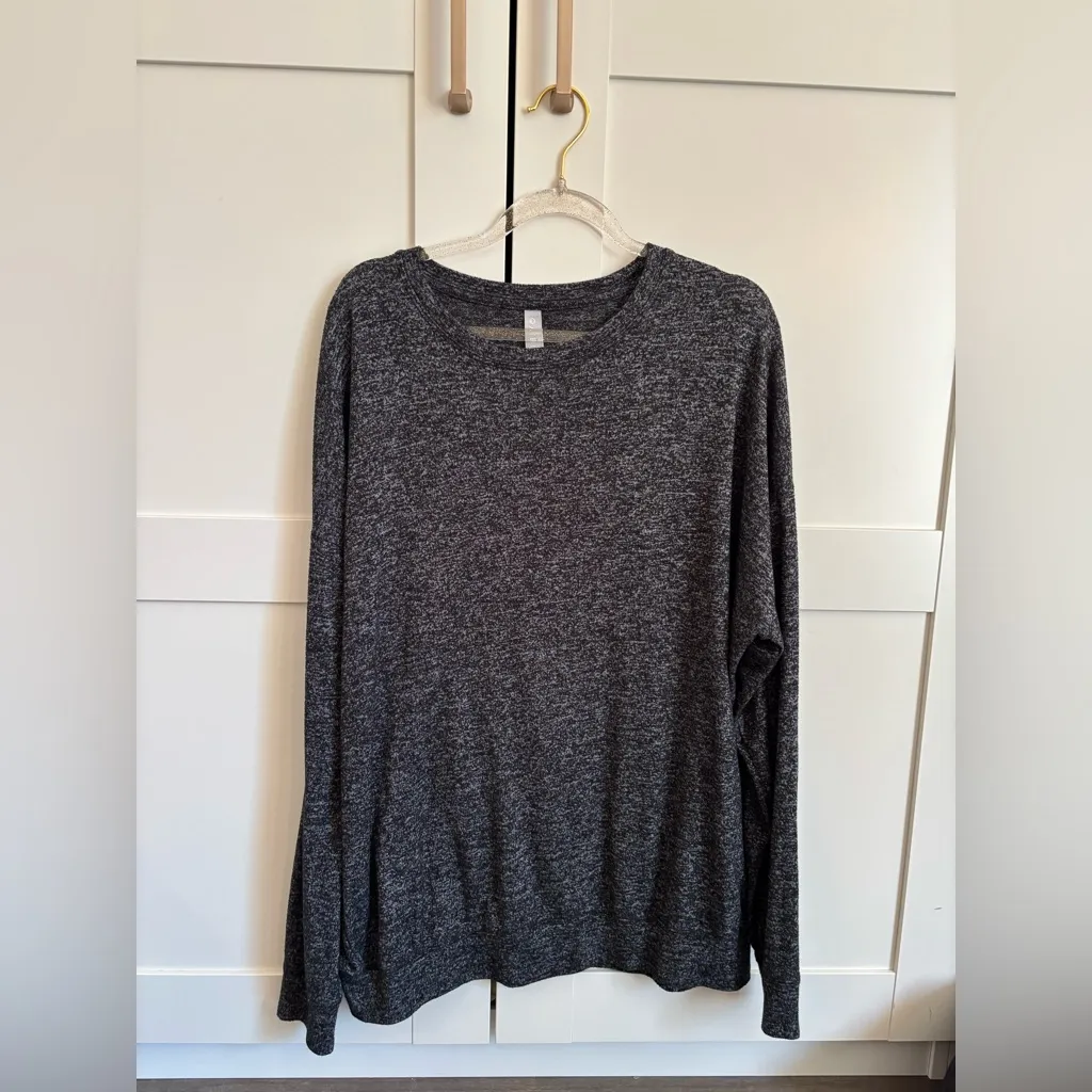 athleta mindful pullover sweater in gray size medium athletic cozy minimalist - Image 2