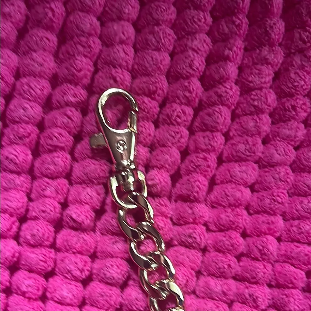 Michael Kors  Gold Logo Keychain Key Charm Medallion - Image 4