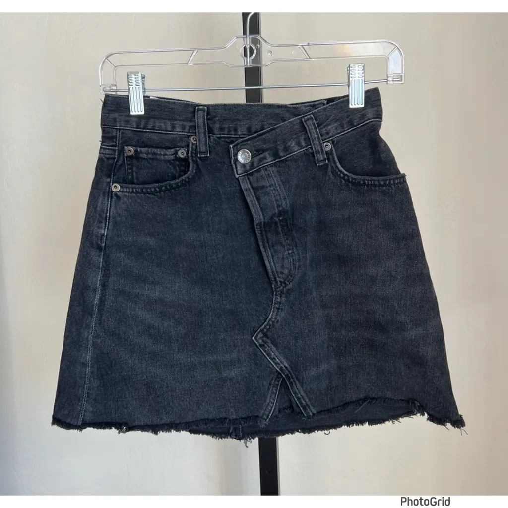 AGOLDE Quinn Black Denim Mini Skirt - Image 2