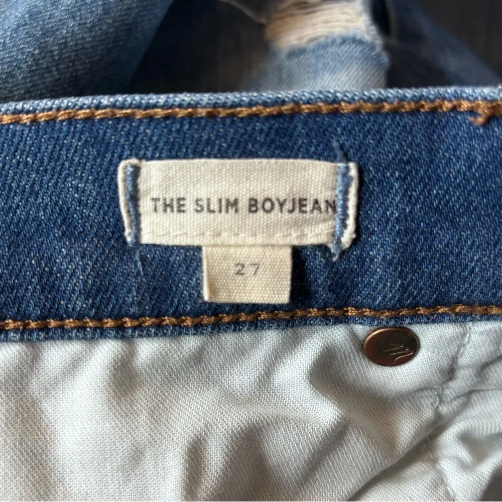 Women's Madewell The Slim Boyjean cropped raw hem distressed jeans size 27 - Image 10