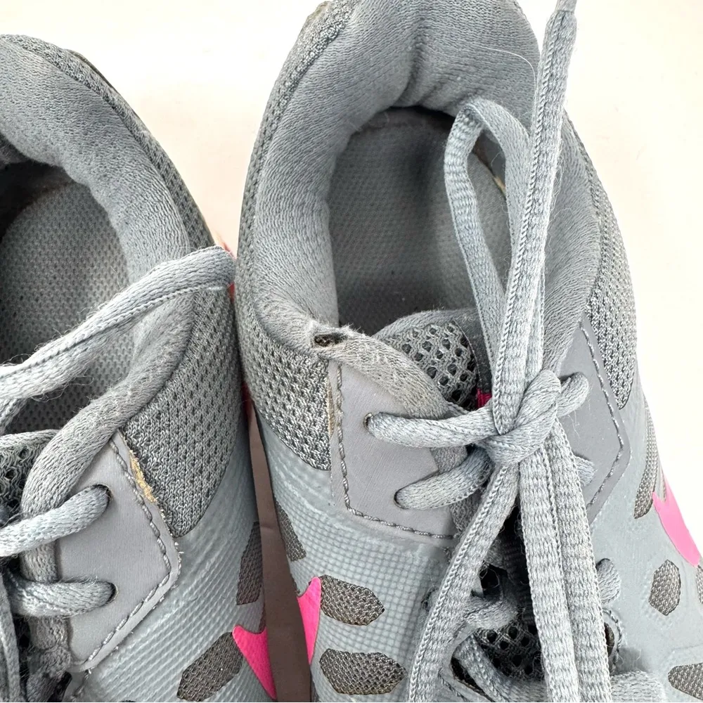 NIKE Dart X1 Running Shoe, size 7 - Image 11