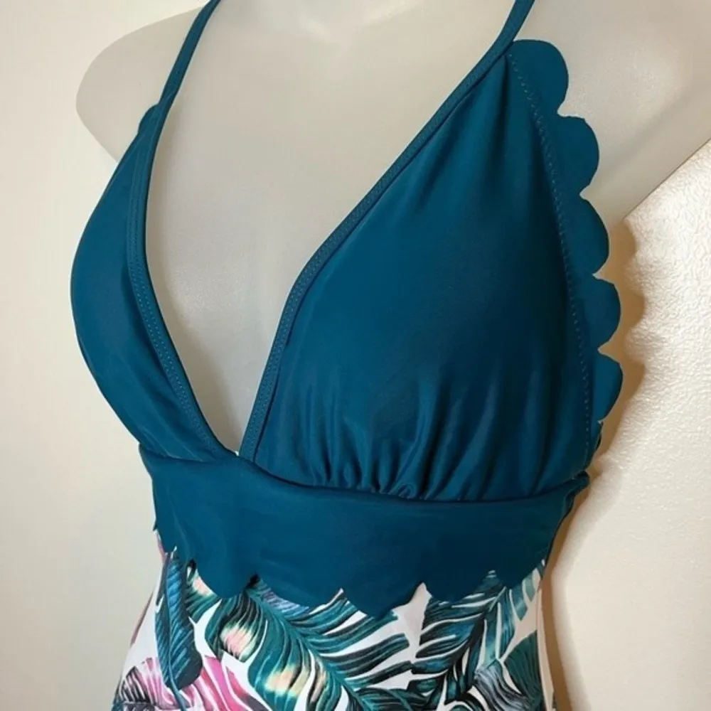 Women's Leaf Print Two Tone One Piece Ruffle V - Image 4