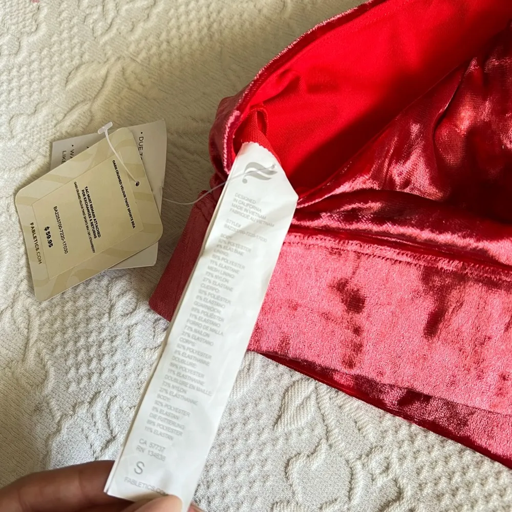 Fabletics Oasis Crushed Velour bra Size small - Image 10