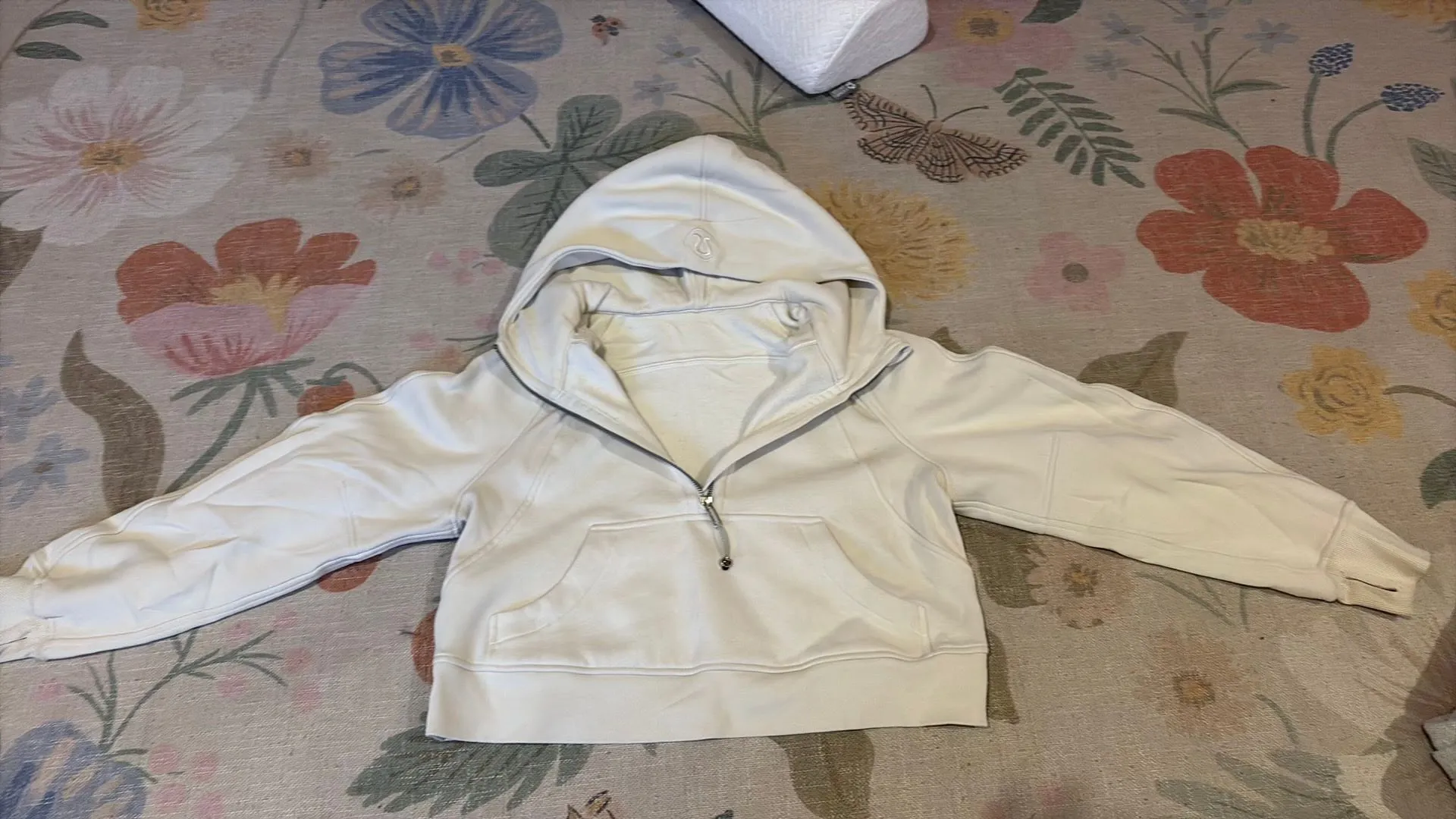 Lululemon Scuba Hoodie - Image 4