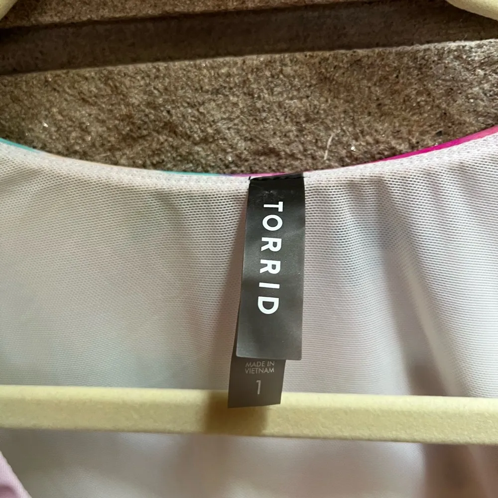 Torrid Wireless Mesh Surplice Sleeve Bikini Top 1x vacation colorful - Image 5