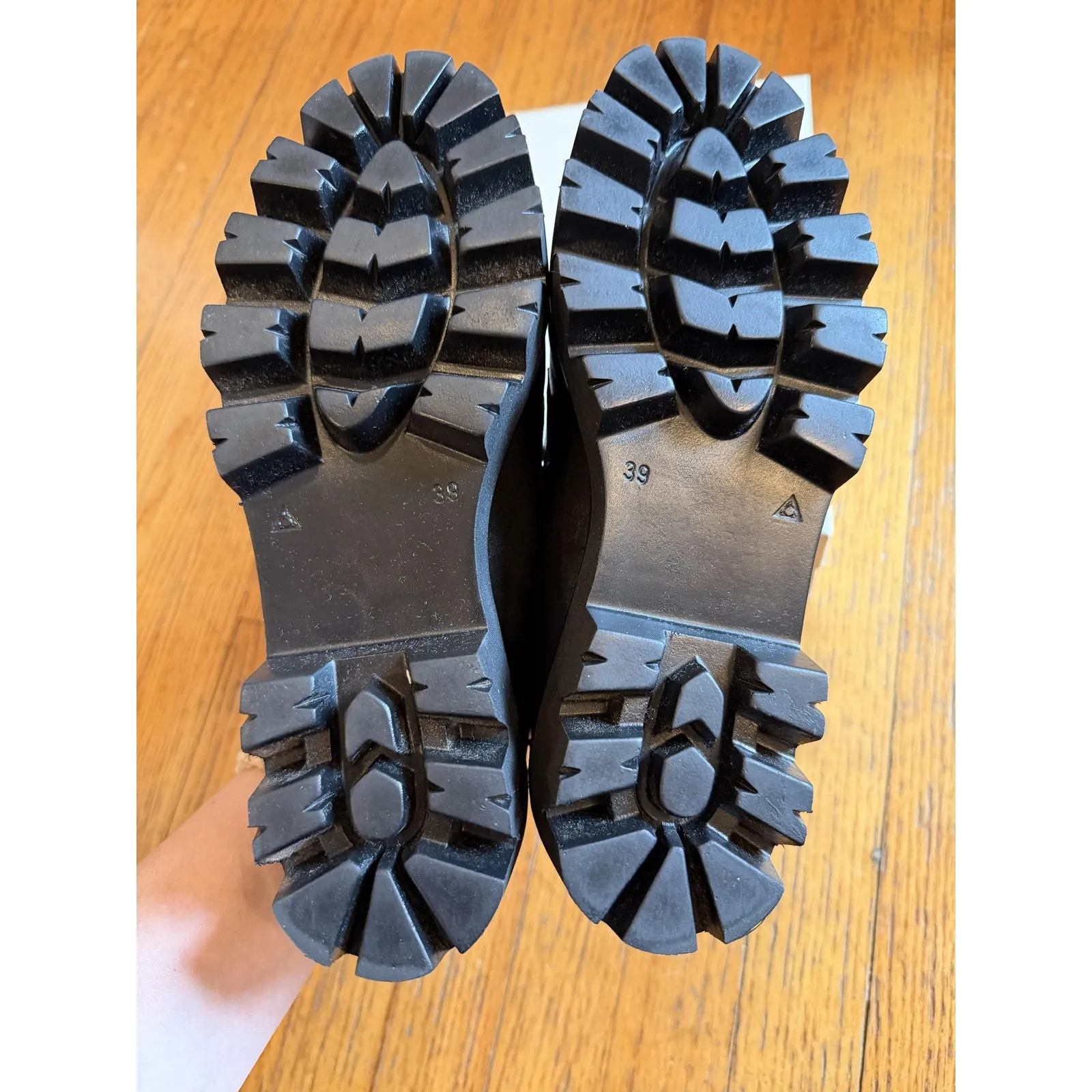 Cordani Shoes Womens Size 9 Black Audrey2 Made In Italy Lug Sole Loafers - Image 10