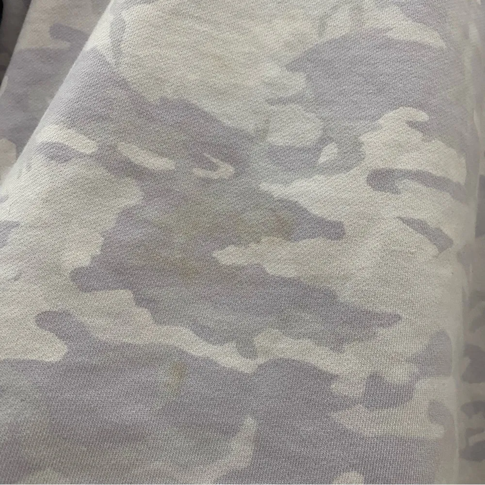 Perfectly Oversized Crew in Igcognito Camo Alpine White Multi - Image 8