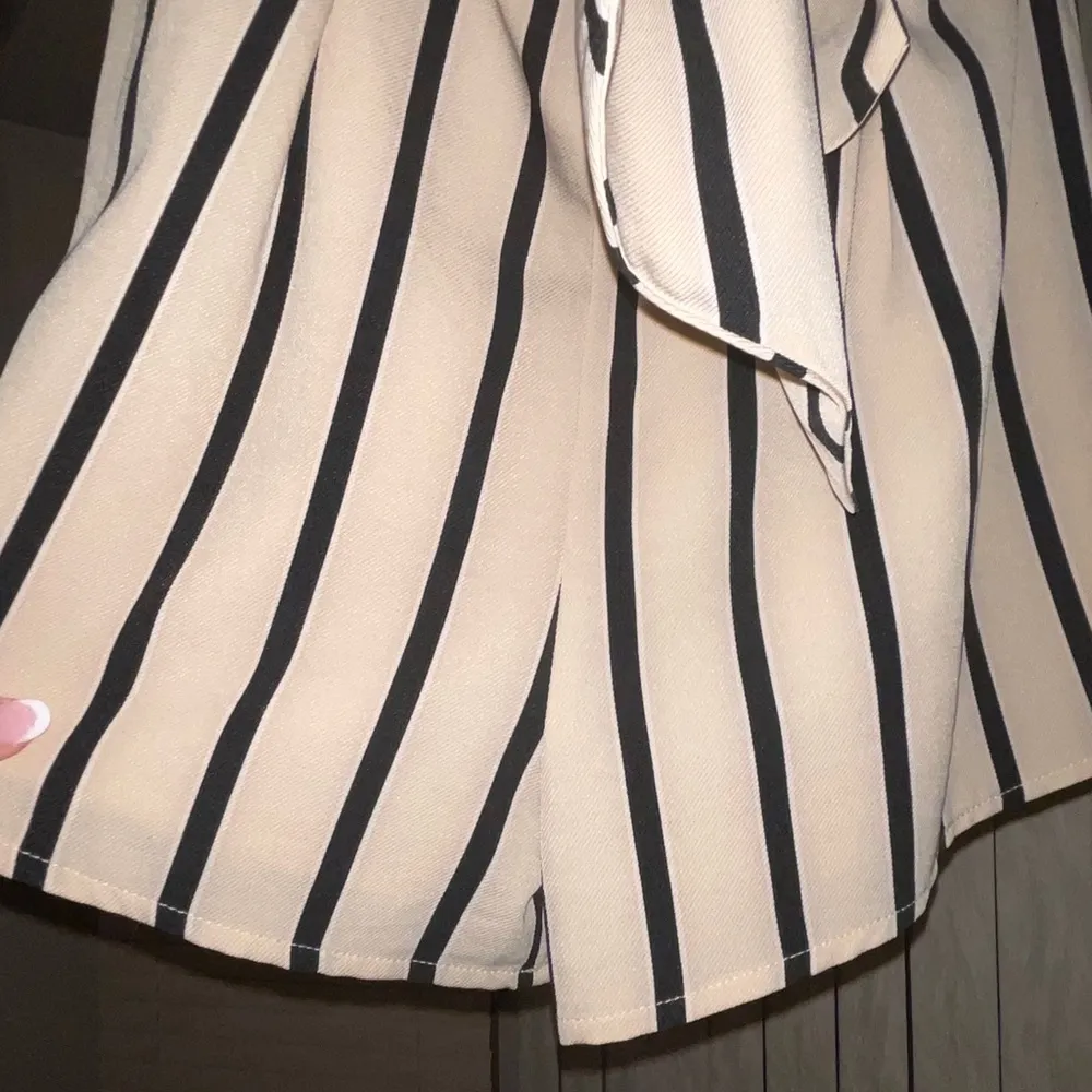 Cals romper size Large - Image 8