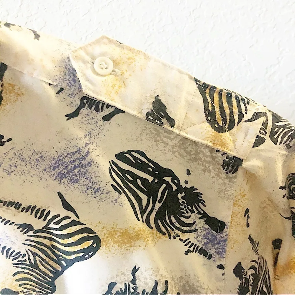 VTG Diane Von Furstenberg Zebra‎ Button Down Small - Image 4