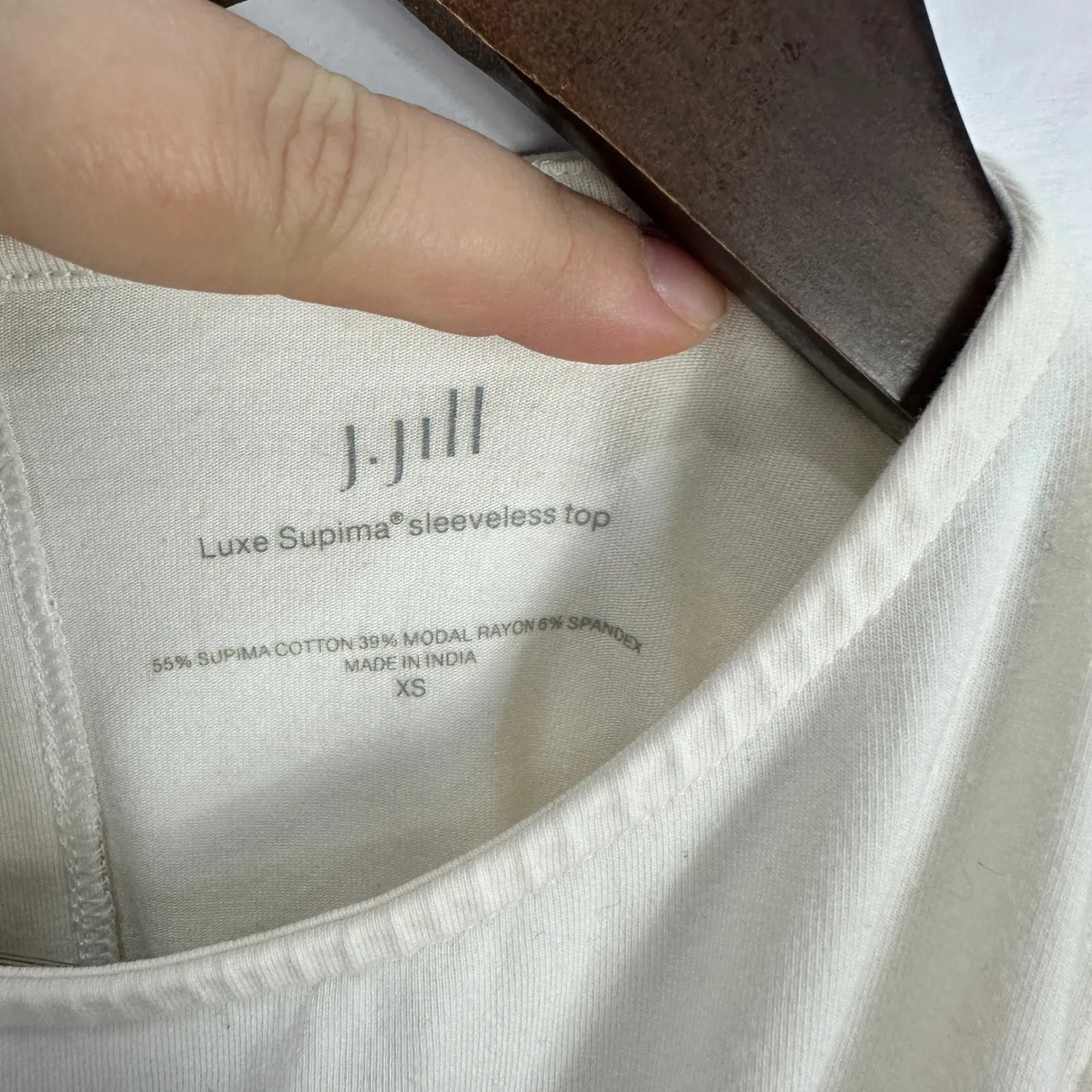 J Jill Luxe Supima Sleeveless Top XS Ivory Minimalist Quiet Luxury Coastal - Image 2