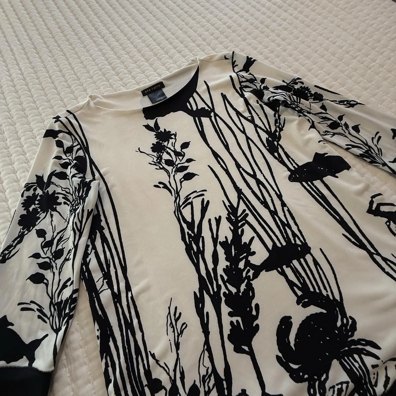 Eva Varro White Black Tunic Shirt Top Sz S Small Ocean Fish Crab Shells - Image 10