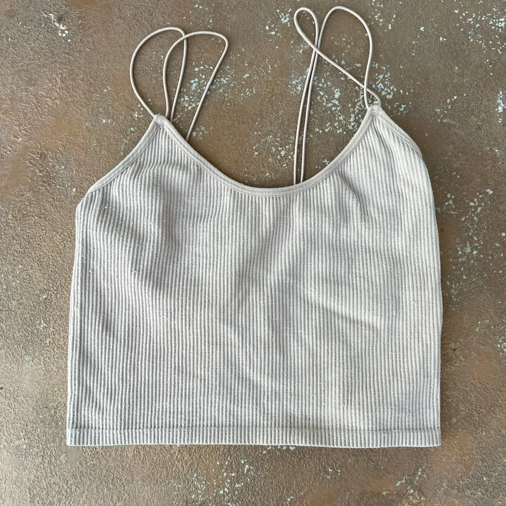 UO bralette tank top sz s - Image 2