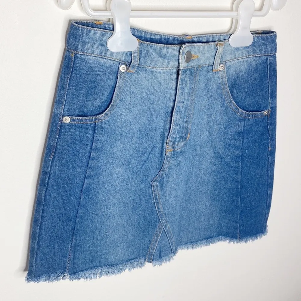 Altar’d State pieced faded denim mini skirt with fringed hem size XS - Image 4