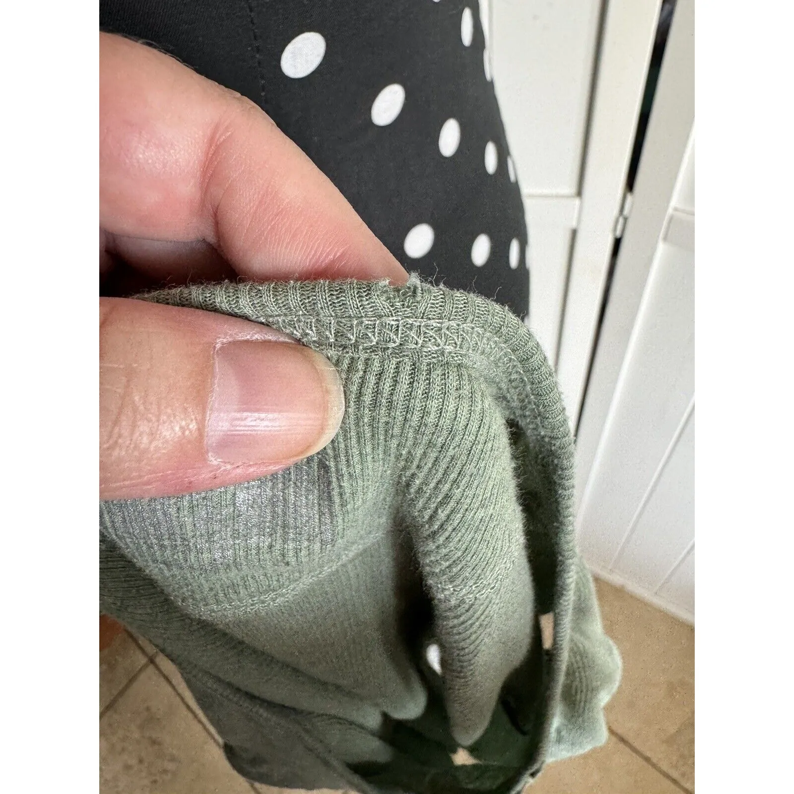 Converse‎ One Star Womens Cropped Top Sz M Heather Green Ribbed Knit V-Neck Tee - Image 6