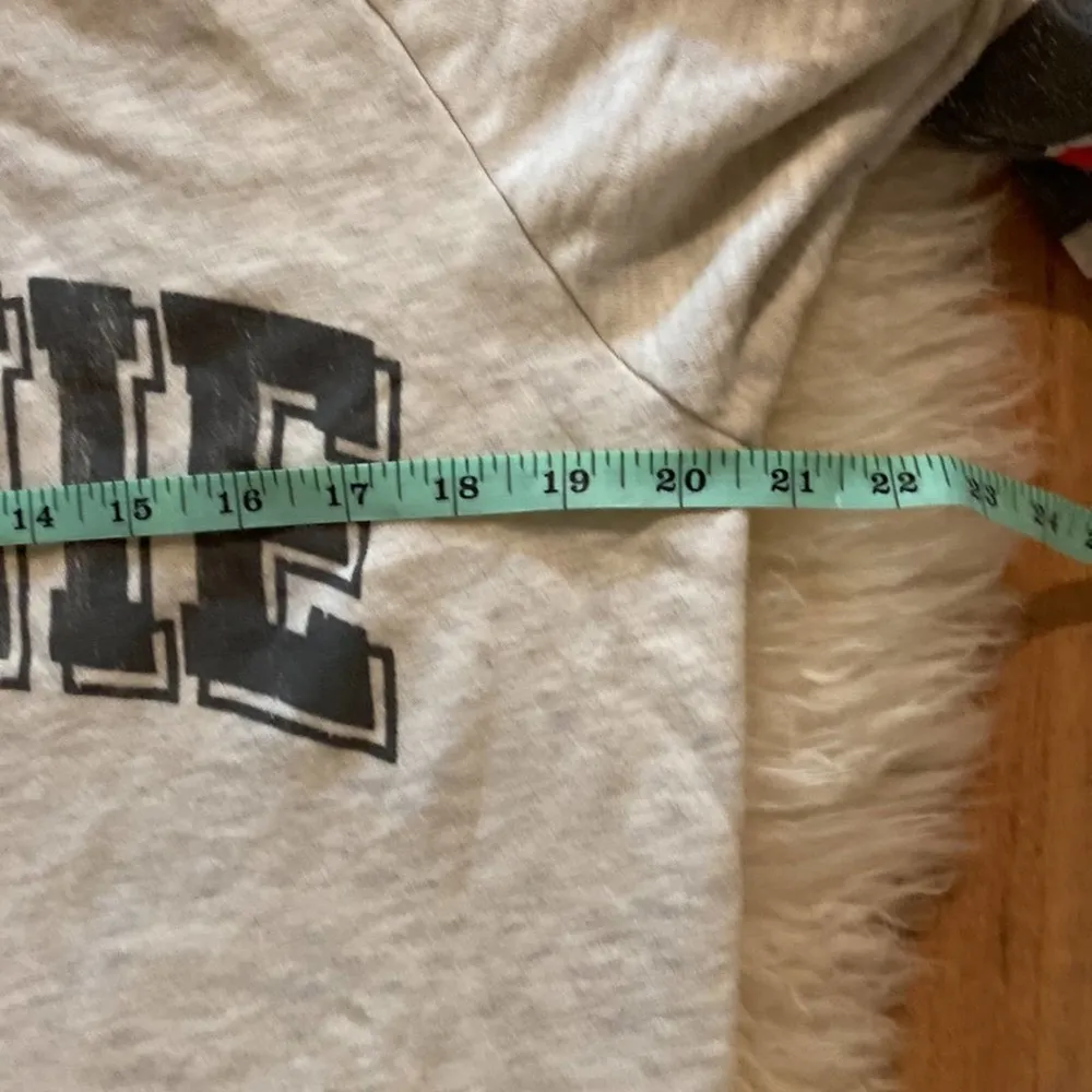 Disney Parks Minnie Mouse Pullover Varsity Sweatshirt Lightweight EUC Sz L - Image 100