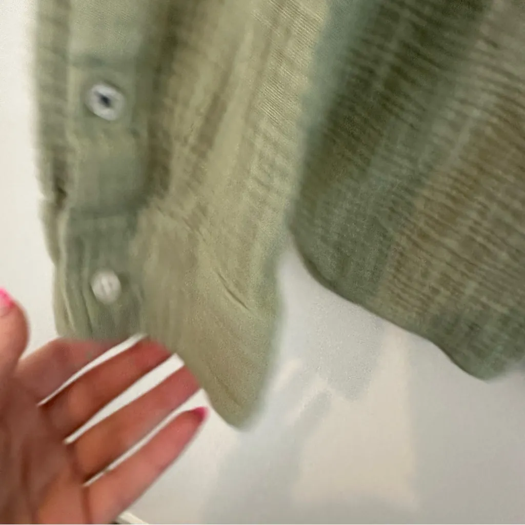 J. Crew Light Green Waffle Texture Gauzy Cotton Classic Shirt Size 8 Women's - Image 4