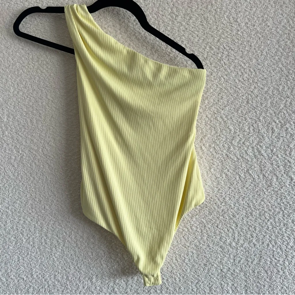 Privacy Please Revolve Women’s Bekka Canary Yellow Bodysuit Size Small - Image 3
