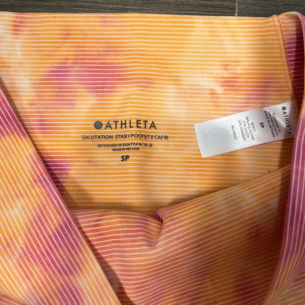 Athleta Salutation Stash Pocket II Capri Legging Size SP - Image 2