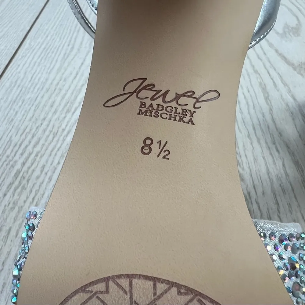 Jewel Badgley Mischka Gem Nicoline Evening Sandals 8.5M Metallic Silver Size 8.5 - Image 8