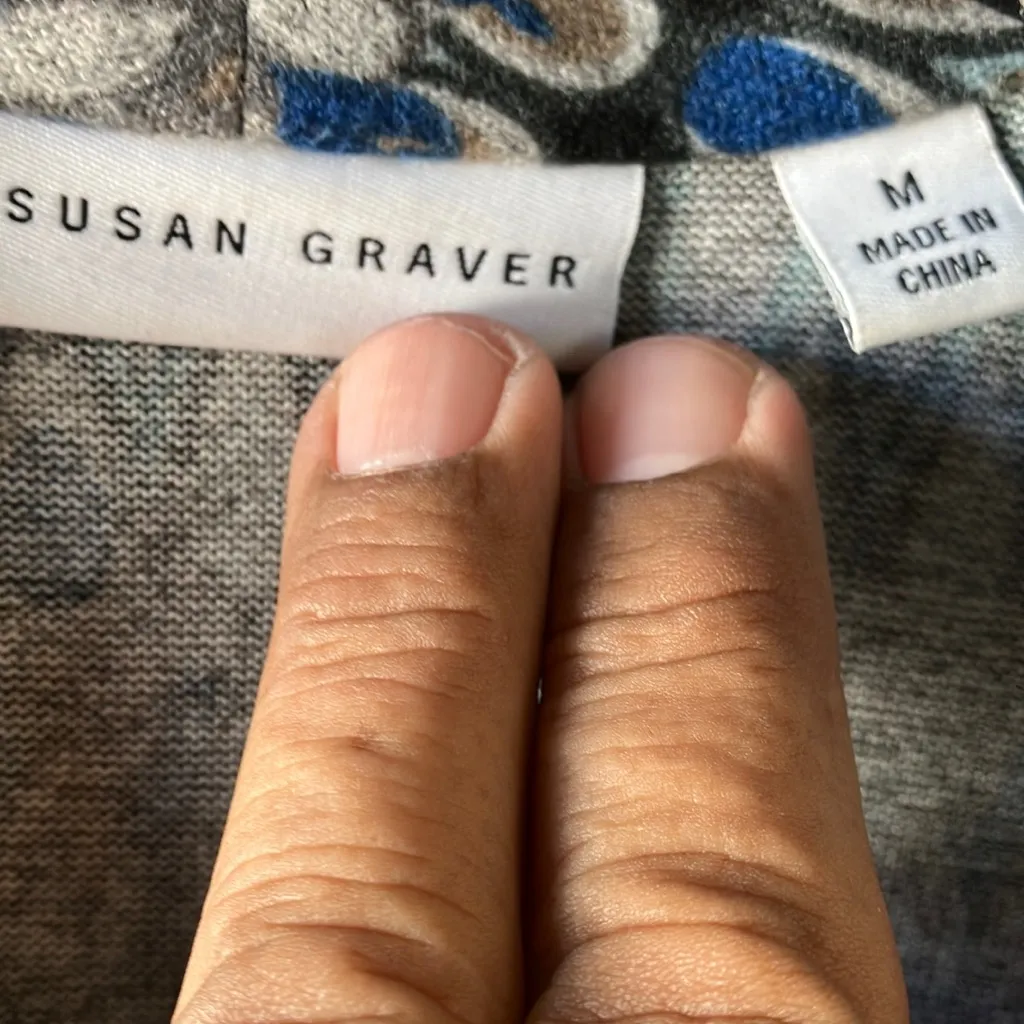 FINAL MARKDOWN Susan Graver Abstract Print cardigan medium - Image 3