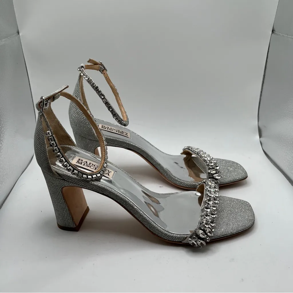 NWOB Badgley Mischka womens HarrietHeeled Sandal silver size 9 heels wedding - Image 5