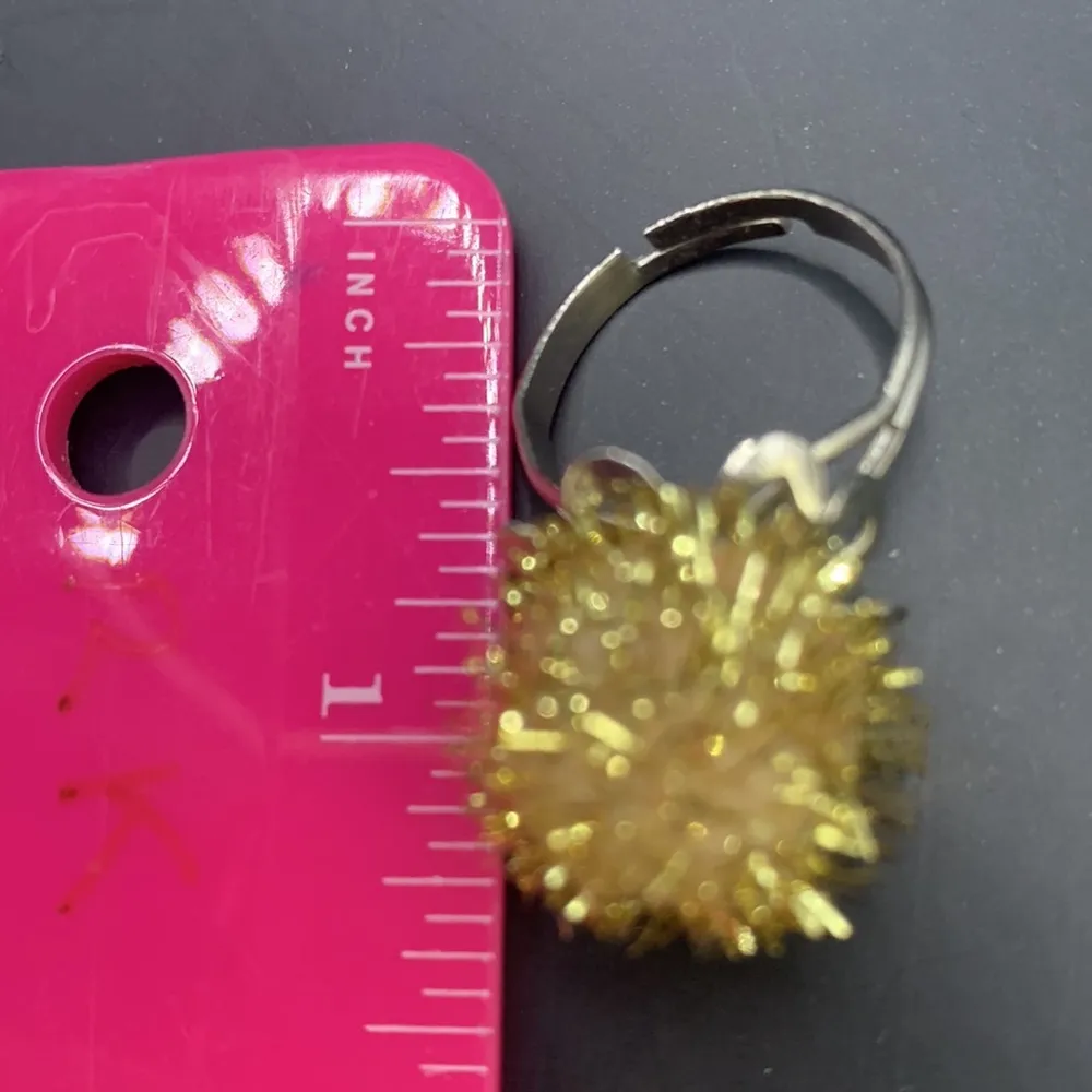 Fun Gold Tinsel Ring - Image 5