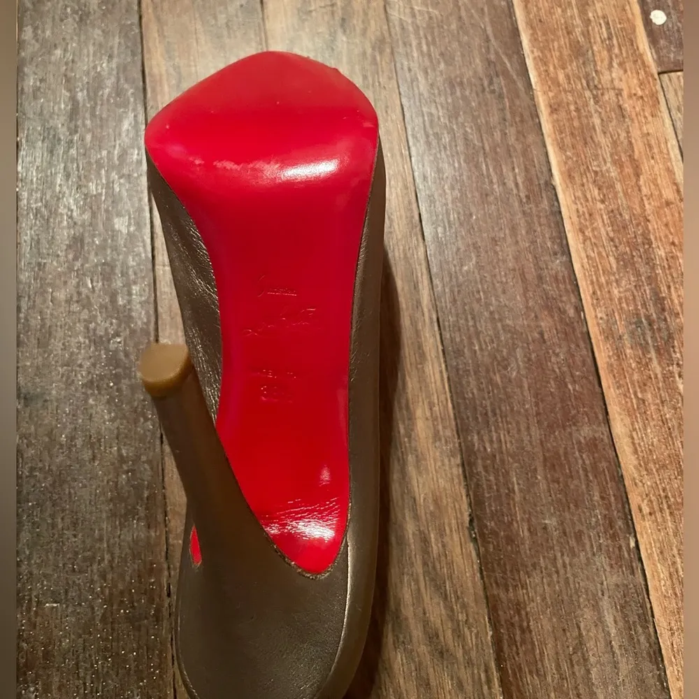Christian Louboutin Metallic Leather Rolando Pumps Size 38.5 - Image 13