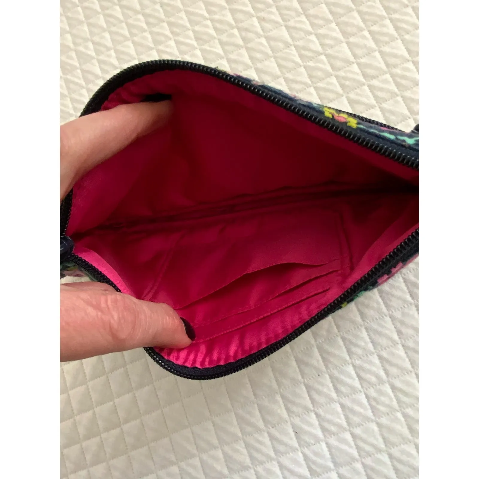 Vera Bradley Wristlet‎ - Image 5