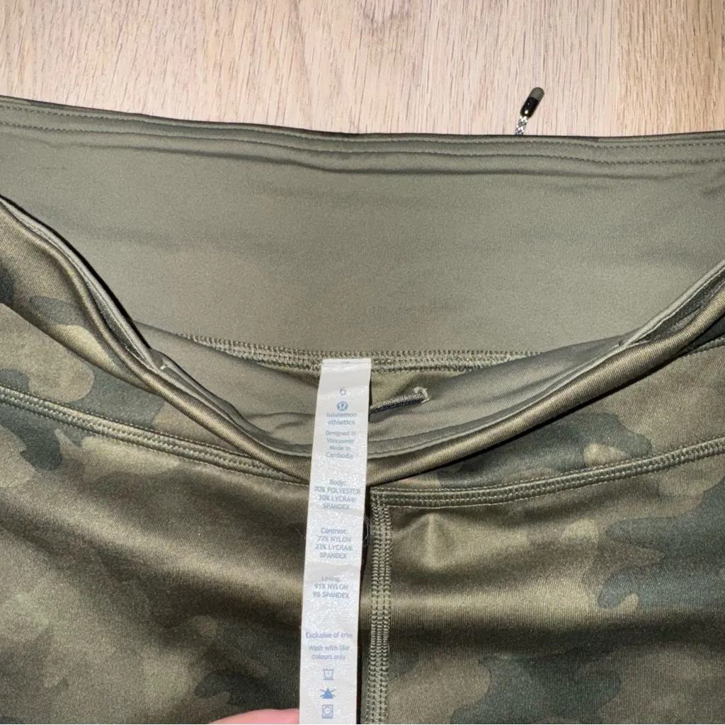 Lululemon Run Inspire Crop II *All Luxtreme Savasana Camo Fatigue Green - Size 6 - Image 7