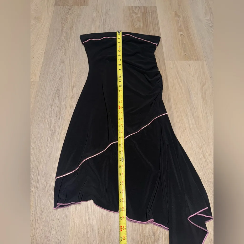 Stacy Y2K Black Strapless Asymmetrical Dress with Pink Trim - Image 5