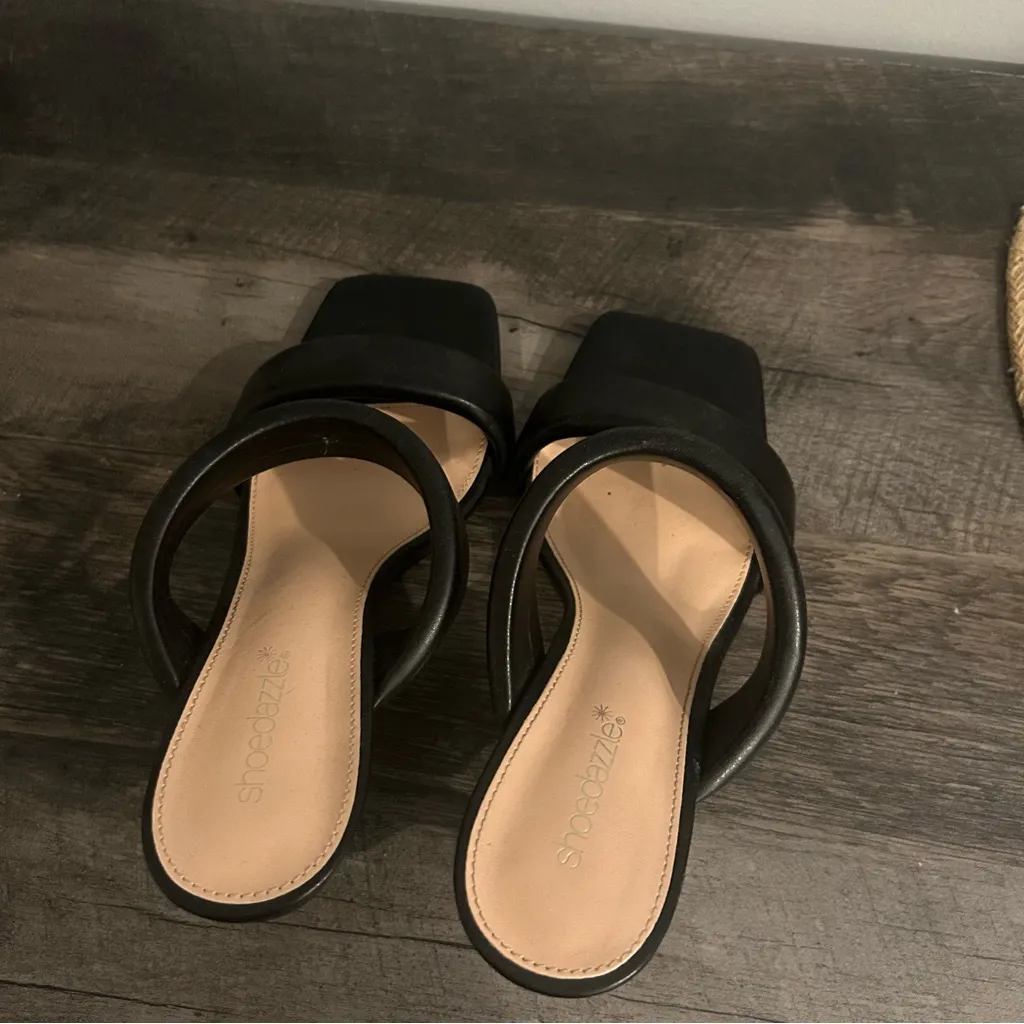 Shoe Dazzle Women's Black Caviar Faux Leather Amora Heeled Sandal - Image 4