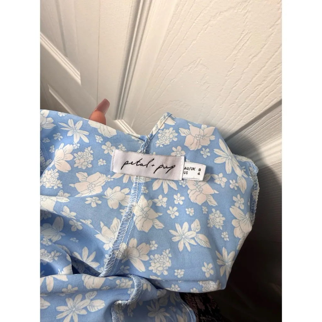 Petal & Pup Light Blue White Floral V-Neck Spaghetti Strap Midi Dress Sz 4 S - Image 7