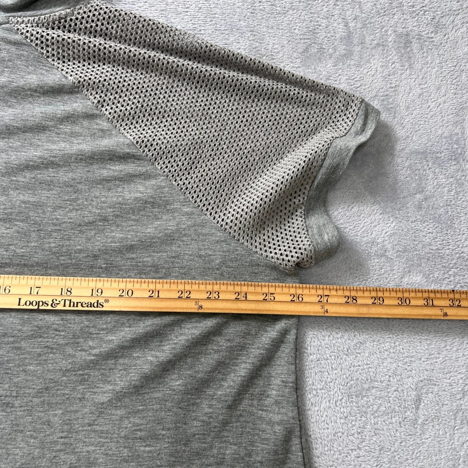 LIVI Active 18/20 Gray Mesh Short Sleeve Hoodie Plus Size Athleisure Lightweight - Image 5