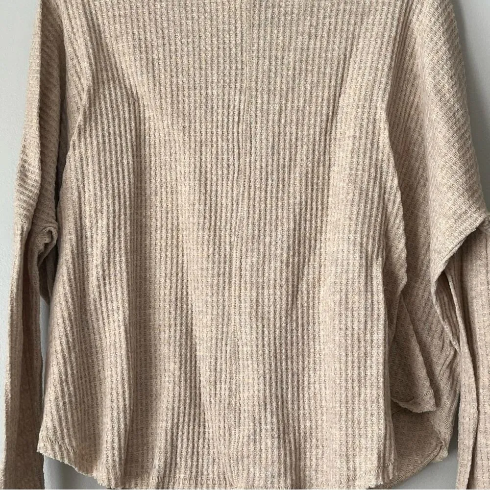 Out from Under Tan Button Down Sweater Size Small - Image 9