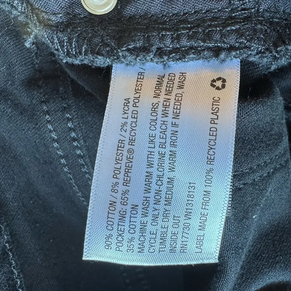 Universal Thread High Rise Midi Denim Shorts Black Size 8 - Image 8