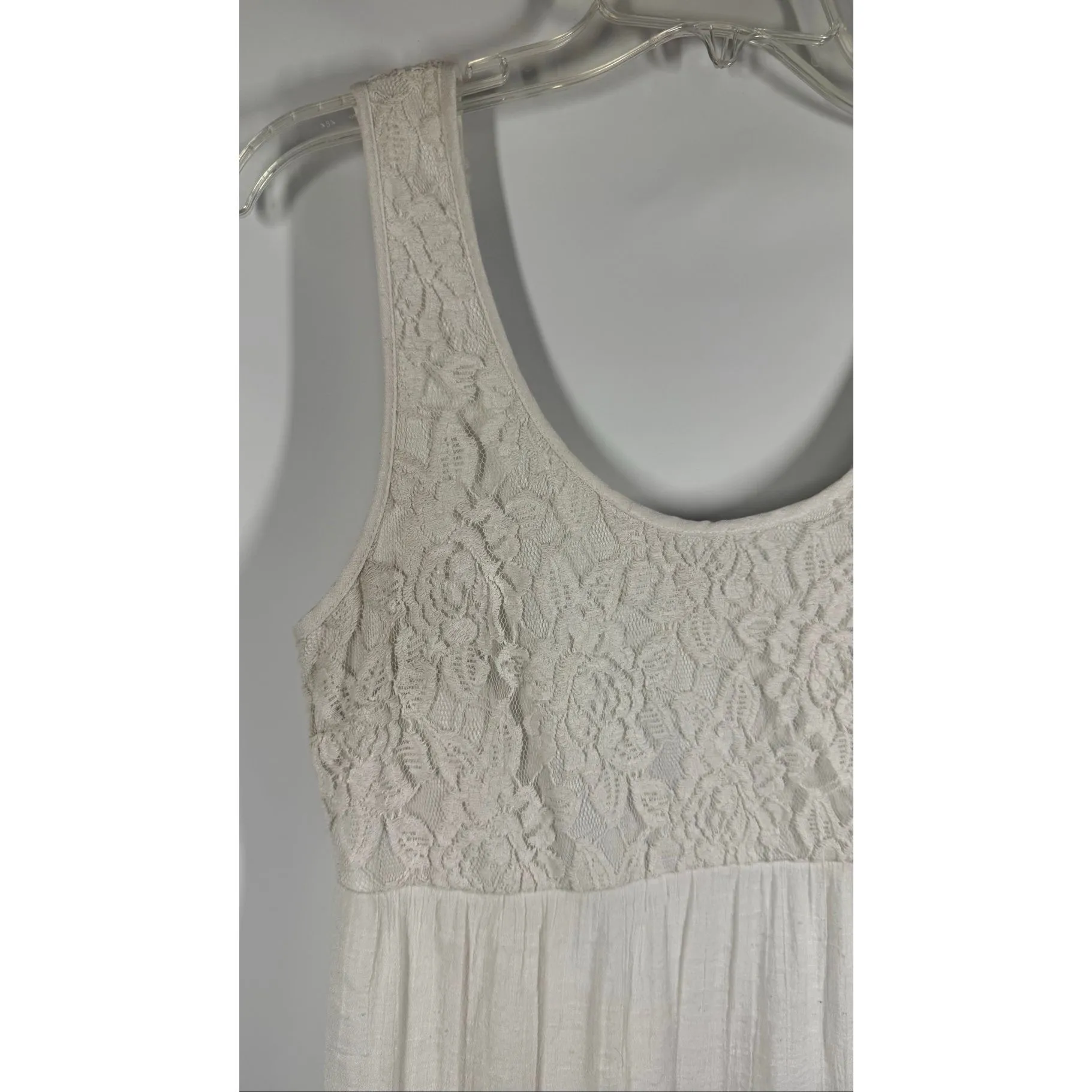 Speechless cream lace overlay dress size 7 - Image 4