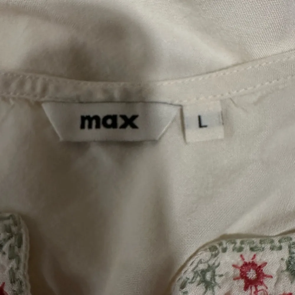 EUC Max midi dress embroidery front and sleeve rim off white cotton Size L - Image 6