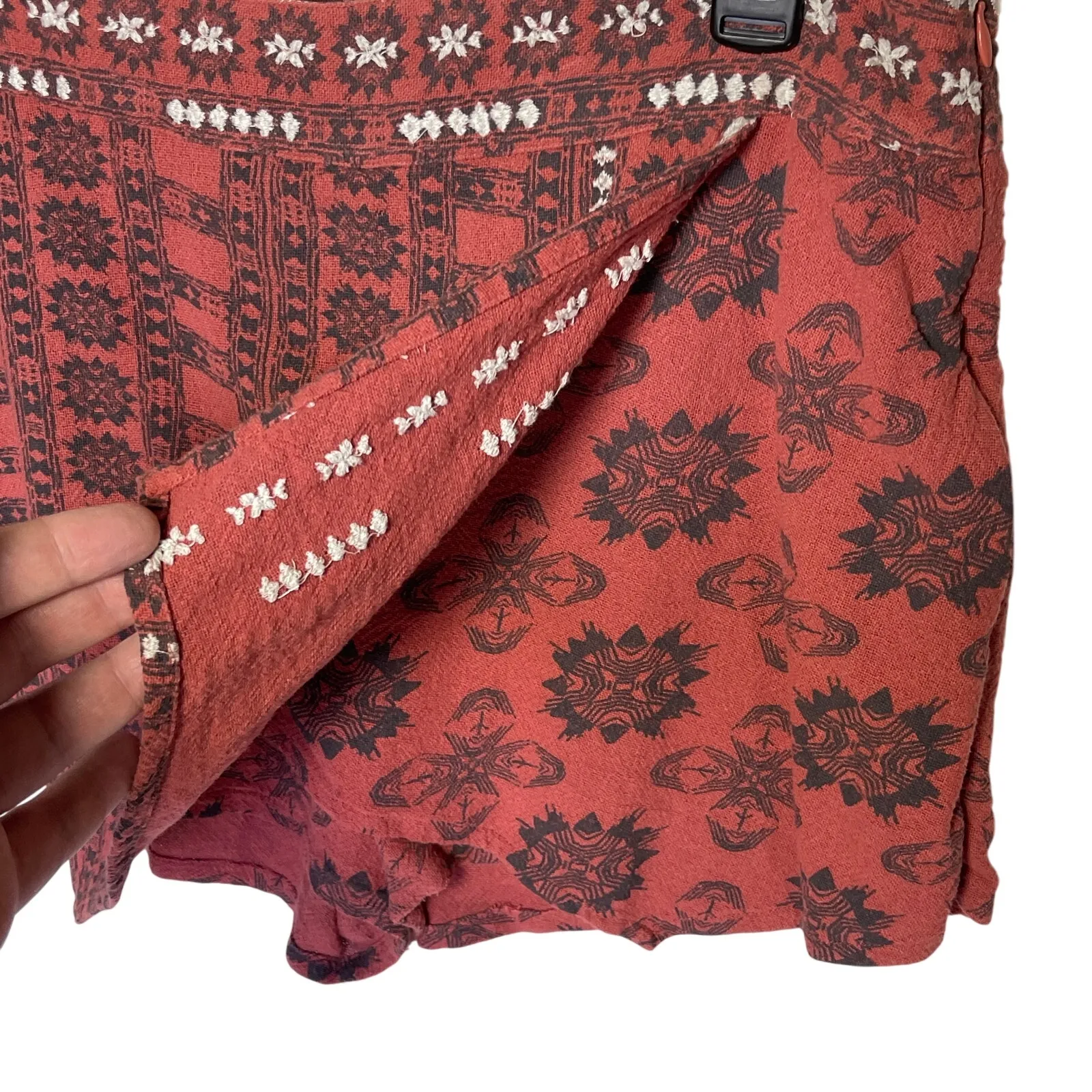 FREE PEOPLE Women’s Boho Geo Print and Embroidered Skort size 12 - Image 3