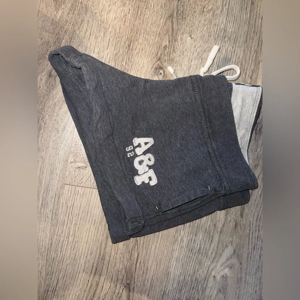 Abercrombie & Fitch Y2K LOW WAIST CUFFED SUPER SHORT MINI SHORTS EST.1892 STRETC - Image 2