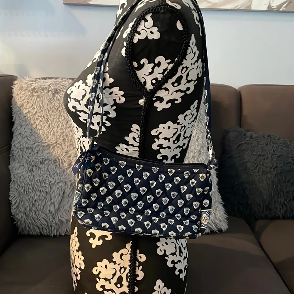 VERA BRADLEY Blue & White Mini Purse - Image 2