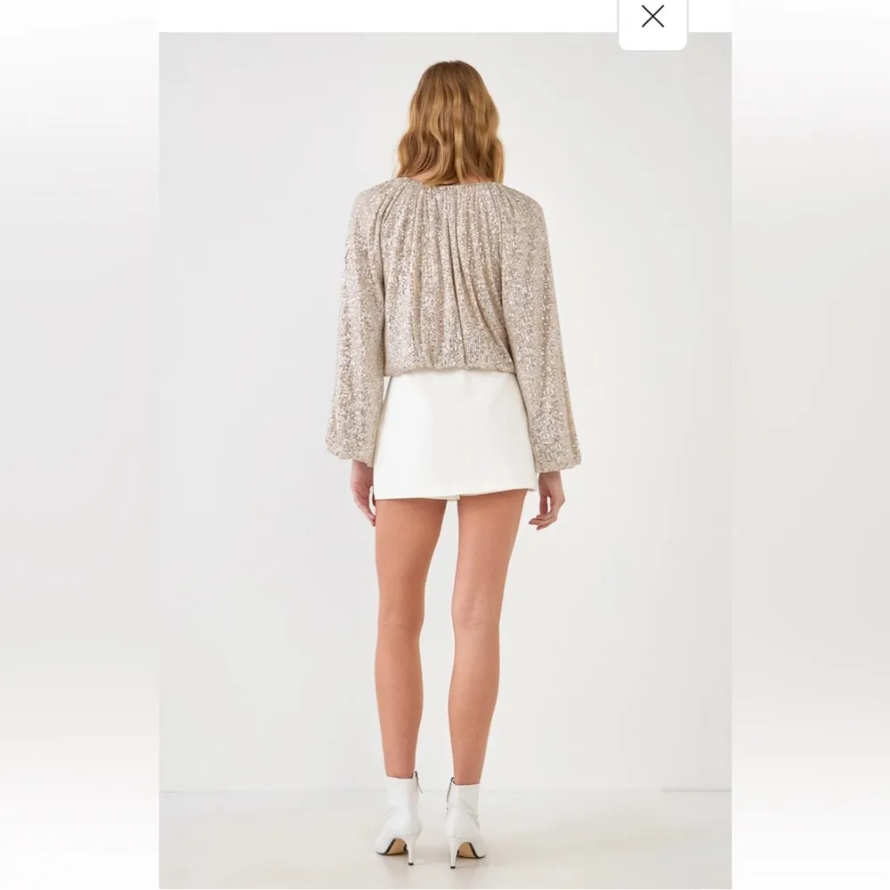 NWT Endless Rose Boutique Sequin Blouson Top Sz M - Image 4