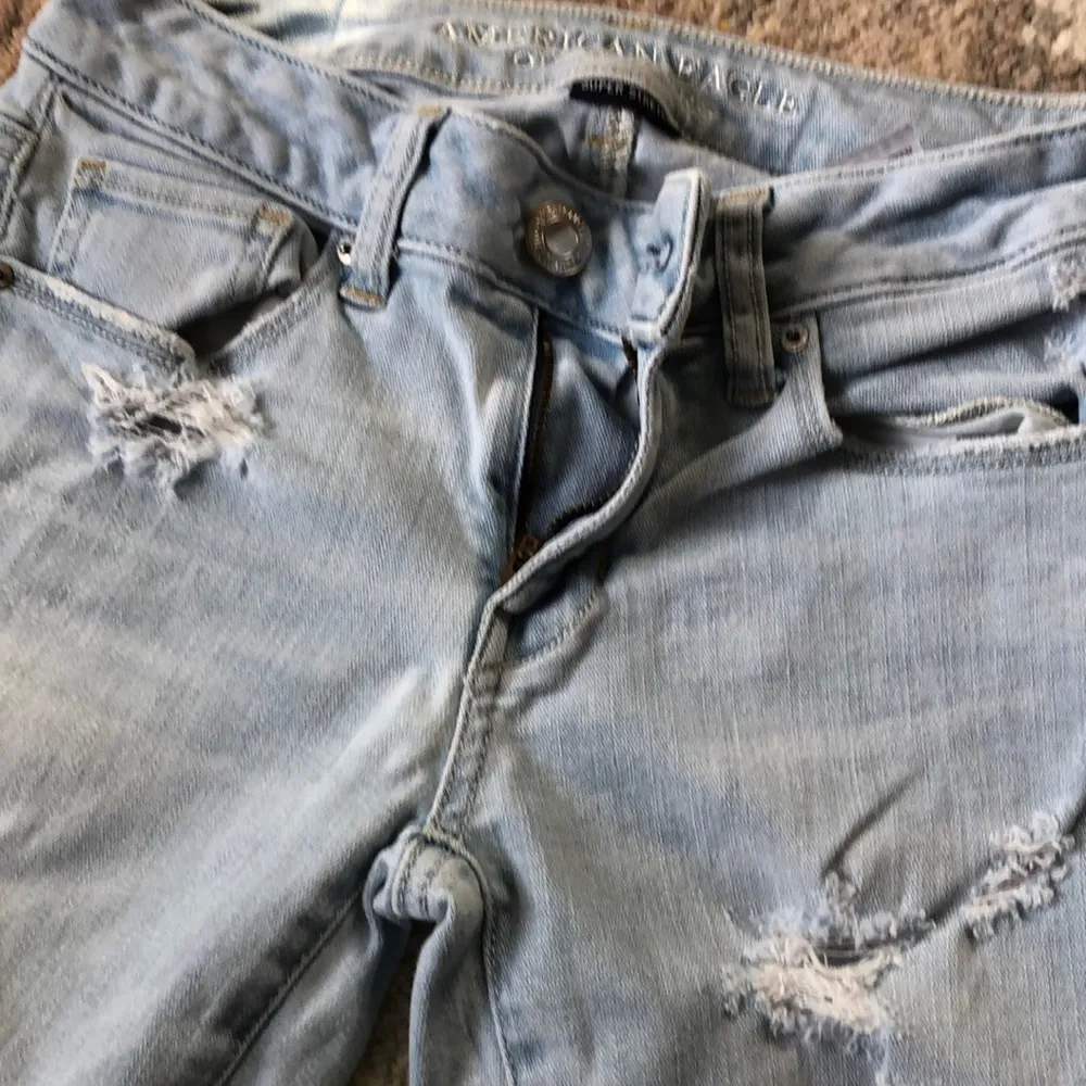 American Eagle Light Blue Distressed Skinny Jeans - Image 3