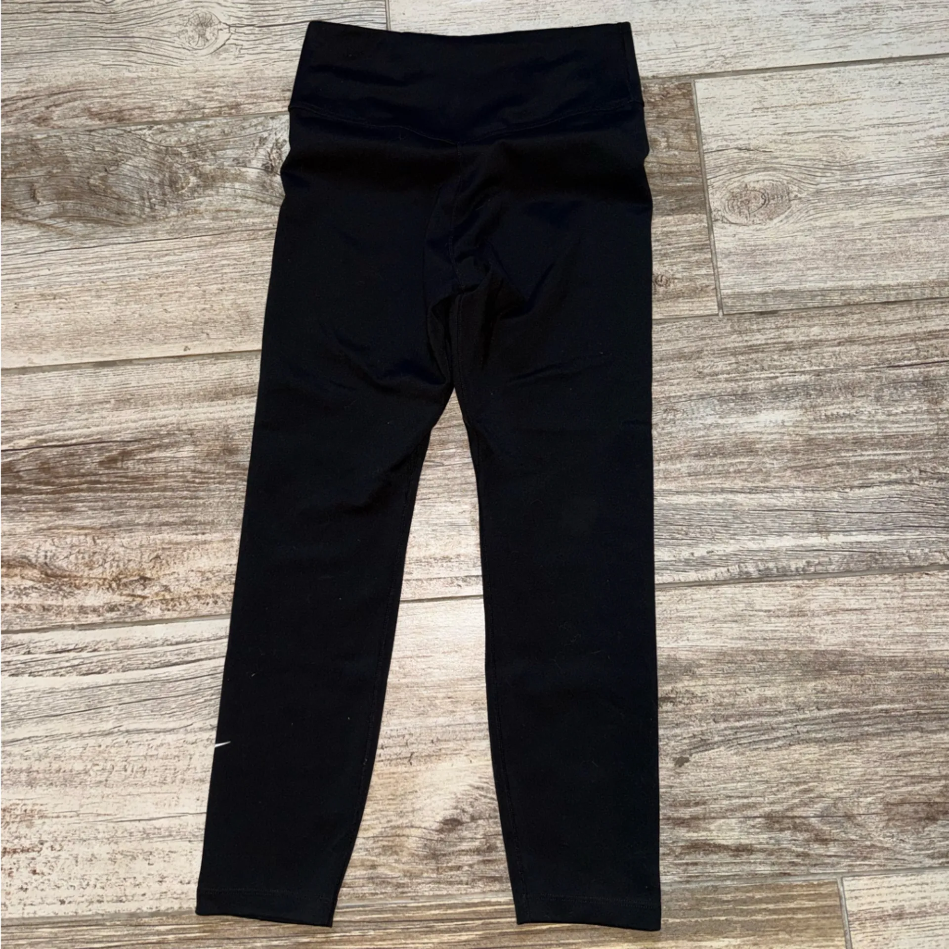 Nike Dry-Fit Cropped Leggings - Image 5