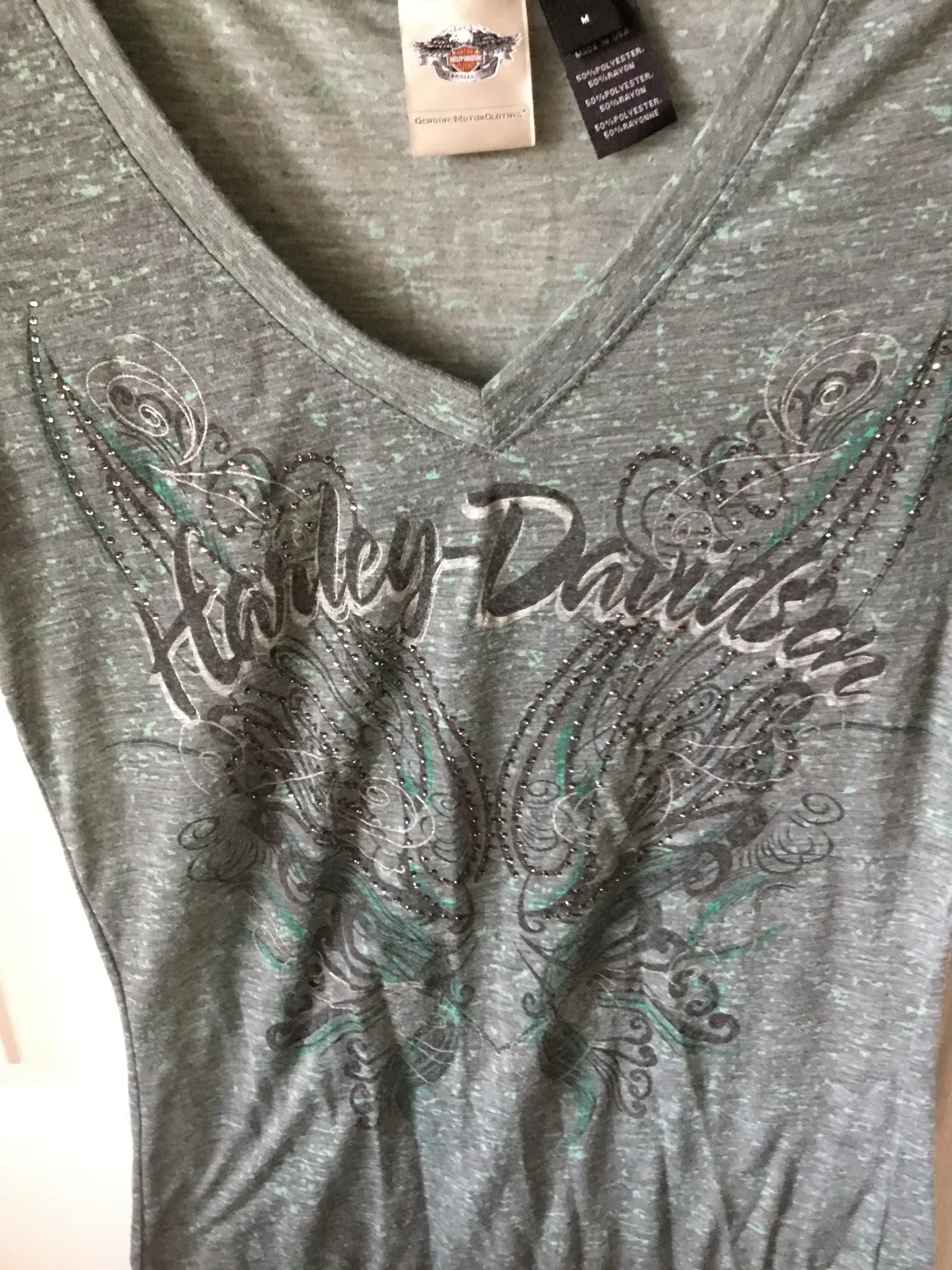 V-Neck T-shirt - Image 3