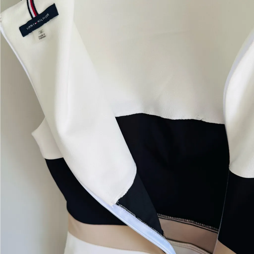 Tommy Hilfiger Black, White, and Tan Mini Dress - Image 9