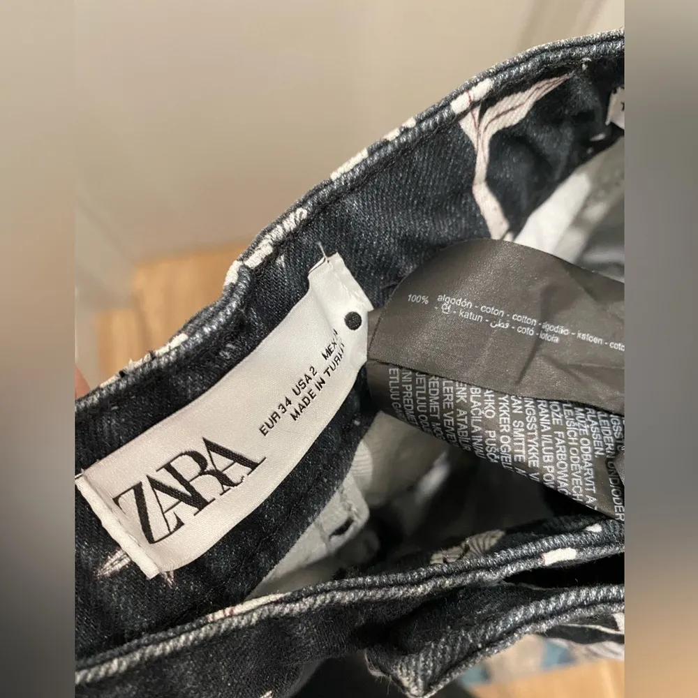 Black & White Mermaid Print Full-Length In Off The Seas Denim Jeans - 2 - Image 9